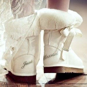 I love Ugg boots...I have lost mine...drat Winter Wedding Shoes, Uggs For Cheap, Ugg Boots Cheap, Ugg Boots Outlets, Bridal Boots, Luxury Vehicles, Wedding Boots, Winter Wonderland Wedding, Wedding Winter