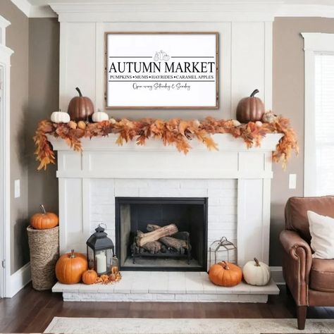 Fall Decor Ideas for the Home Fall Ledge Decor, Fall Halloween Home Decor, Fall Decor For Top Of Cabinets, Small Home Halloween Decor, Chimney Fall Decor Ideas, Bay Window Fall Decor, Fall Decor For Home, Fall Chimney Decor, Thanksgiving House Decor