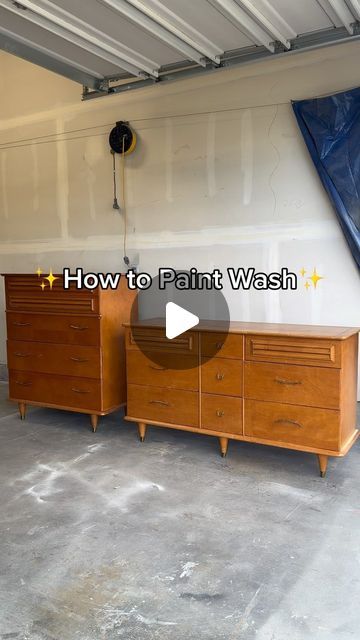 Paint Washing Furniture, Paint Washing Wood, Paint Wash Furniture, White Wash Paint, Repurposed Wood Projects, Refurbishing Furniture, Paint Wash, Furniture Flip, Furniture Flips