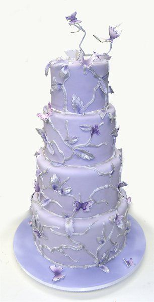 Purple Wedding Cake Purple Quinceanera Theme, Purple Sweet 16, Quince Cakes, Quince Cake, Sweet 15 Party Ideas Quinceanera, Quince Themes, Purple Quince, Butterfly Birthday Cakes, Lavender Cake