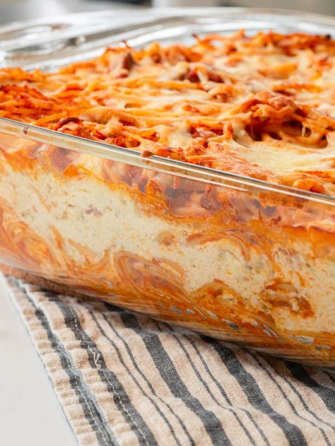 Baked Spaghetti Lasagna | 12 Tomatoes Spaghetti Lasagna Bake Easy, Spaghetti Lasagna Bake, Lasagna Casserole Recipes, Sauce For Lasagna, Recipes Supper, Community Dinner, Spaghetti Lasagna, Recipe For Spaghetti, Homemade Spaghetti Sauce Recipe