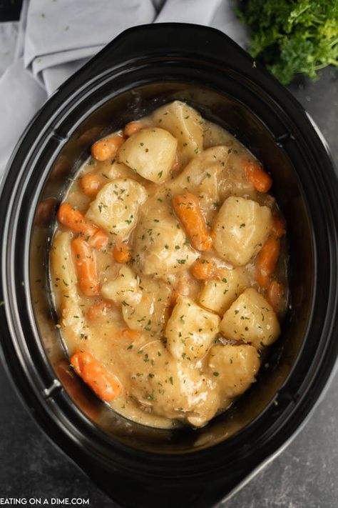 Ranch Chicken Potatoes, Ranch Chicken And Potatoes, Crockpot Ranch Chicken, Creamy Ranch Chicken Recipe, Ranch Chicken Crockpot, Chicken Breast Crockpot Recipes, Soups Recipes, Crock Pot Potatoes, Ranch Chicken Recipes