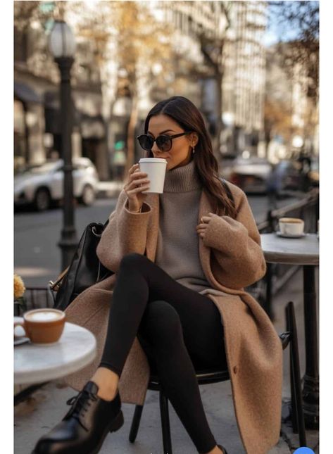 Easy Chic Fall Outfits, Fall Outfits Luxury, Classy Chic Winter Outfits, Weekend Chic Outfit, Minimalist Outfits Women Casual, Elegance Aesthetic Outfit, Fall Outfits 2024 Elegant, November Brunch Outfit, Classic Style Women Outfits Classy