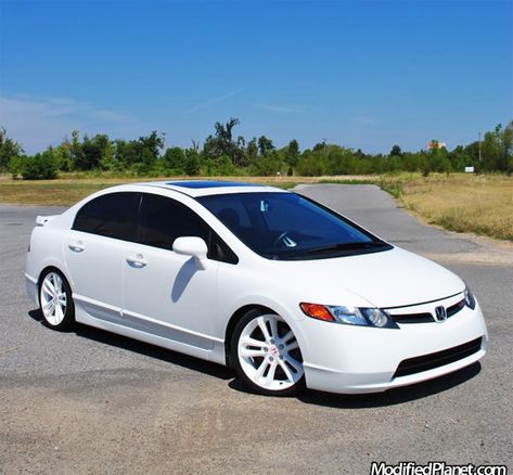 Same car I just bought but with the body kit:) it's a fast little car!!!! 8th Gen Civic, 2006 Honda Civic Si, 2007 Honda Civic Si, Honda Civic 2008, Honda Civic Forum, Honda Accord Custom, Civic Jdm, Honda Civic Vtec, 2007 Honda Civic