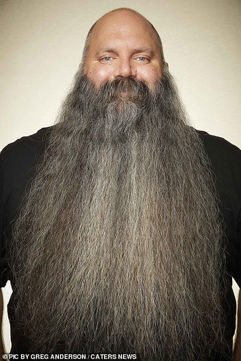 Mane event! Hal Metzler showed off his curtain-like beard, which was perfectly combed for ... Crazy Beard, Bad Beards, Man Cut, Beards And Mustaches, Bald Men With Beards, Men With Beards, Long Beard Styles, Best Laser Hair Removal, Long Hair Beard