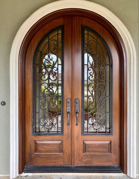 Arched Double Front Entry Doors, Wooden Double Doors Entrance Front Entry, Double Door Design Entrance, Peru House, Florida Style Homes, Double Front Entry Doors, Wooden Double Doors, Double Door Entrance, Glasses Aesthetic