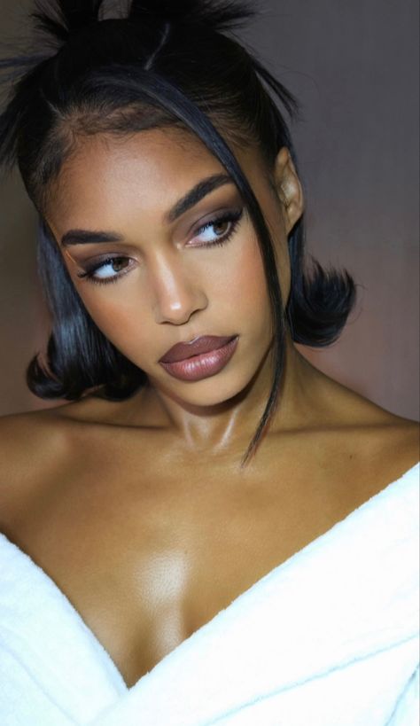 Lori Harvey Hair, 90s Makeup Look, Lori Harvey, Braut Make-up, Cute Makeup Looks, Looks Black, Baddie Hairstyles, Girls Makeup, Pretty Makeup