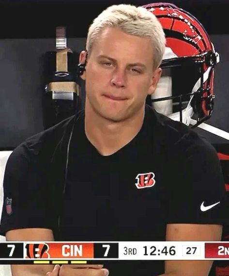 Joe Burrow Blonde, Joe Burrow Shirtless, Joe Burrow Aesthetic, Joe Burrow Wallpaper, Joe Burrow Cute, Joe Brrrr, Joe Shiesty, Joe Borrow, Basketball Girlfriend