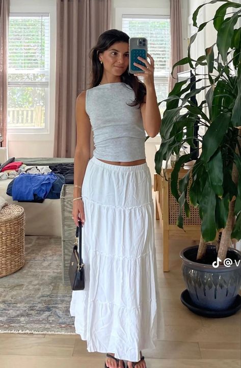 White Floaty Skirt Outfit, Long Skirts With Belts, White Skirt Vacation Outfit, White Cotton Skirt Outfit Summer, White Button Down Skirt Outfits, Maxi Linen Skirt Outfit, Long White Skirts Outfits, How To Style White Skirt Long, White Skirt Western Outfit