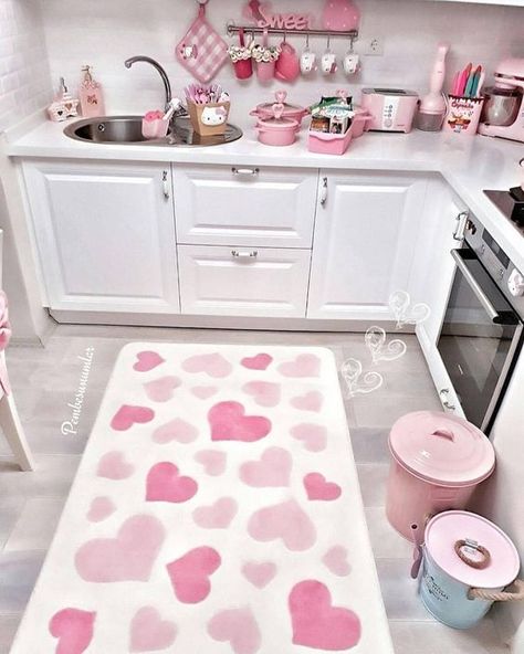 Wc Decoration, Cocina Shabby Chic, Pink Kitchen Decor, Hello Kitty Kitchen, Pastel Home Decor, Pastel House, Kitchen Decor Ideas, Casa Vintage, Apartment Decor Inspiration