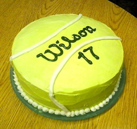 Tennis Party Food Ideas, Tennis Cakes Ideas, Tennis Birthday Party Ideas, Tenis Cake Birthdays, Tennis Cake Ideas Birthdays, Funny Cake Decorating, Tennis Theme Cake, Tennis Racquet Cake, Tennis Party Ideas