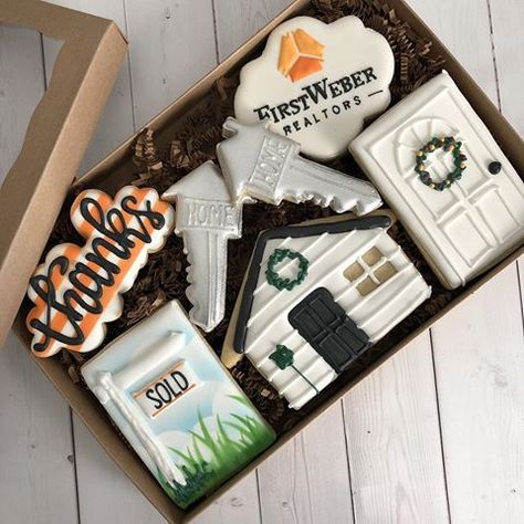 Housewarming Party Decorations, Real Estate Closing Gifts, Cookie Platter, Cookies Theme, Sugar Cookie Designs, Cattle Farming, Pretty Cookies, Fancy Cookies, Creative Cookies