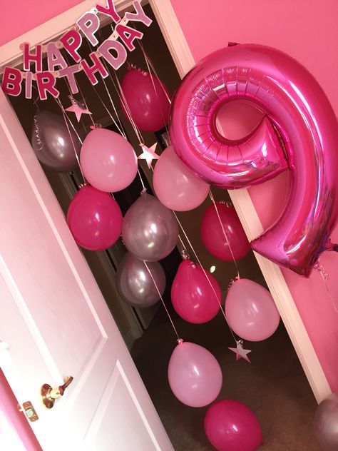 Birthday Morning Surprise Idea -Hanging balloons and birthday banner Birthday Surprise Ideas, Hanging Balloons, Surprise Ideas, Pyjamas Party, Birthday Morning Surprise, Birthday Door, Birthday Morning, Birthday Traditions, 9th Birthday Parties