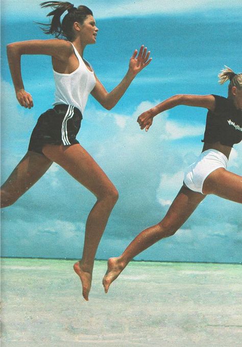 The Beginners Guide to Running – Sporty & Rich 80s Girl, Major Muscles, Mens Fashion Photography, Male Magazine, Sports Fashion, Sporty Girls, Tennis Clothes, Girl Next Door, Beginners Guide