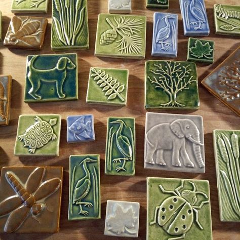 Handmade Pottery Tiles, Clay Tiles Designs, Prehistoric Pottery, Pottery Tiles, Kent Ohio, Ceramic Containers, Ceramics Tiles, Diy Dish, Tetra Pak