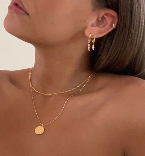 Hoco Jewelry, Gold Jewelry Prom, Necklace Combo, Dainty Gold Earrings, Prom Necklaces, Dainty Gold Jewelry, Gold Necklace Simple, Gold Girl, Prom Earrings