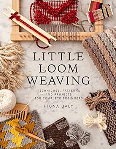 Little Loom Weaving (Artisan Crafts): Fiona Daly (author): 9780857621894: Amazon.com: Books Frame Loom Weaving, Handmade Wall Hangings, Weaving Book, Simple Projects, Rigid Heddle Weaving, Weaving Kit, Weaving Yarn, Weaving Projects, Weaving Patterns