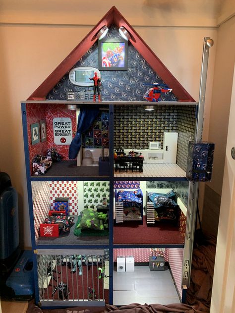 Marvel House, Avengers House, Minecraft Doll House, Diy Superhero House, Spiderman House, Superhero House, Dollhouse Makeover For Boys, Boys Dollhouse Diy, Superhero Playhouse