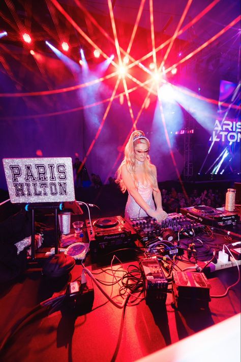 Paris Hilton Dj, Pioneer Dj, 2017 Summer, Paris Hilton, Super Powers, Summer Vibes, Portal, Dj, Paris