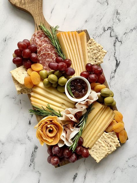 Charqutary Board, Small Rectangle Charcuterie Board Ideas, The Perfect Charcuterie Board, Charcuterie Board Ideas Square, Cottagecore Charcuterie Board, Charcuterie Board For 3, Charcurity Board, Charcuterie Rectangle Board, Restaurant Charcuterie Board