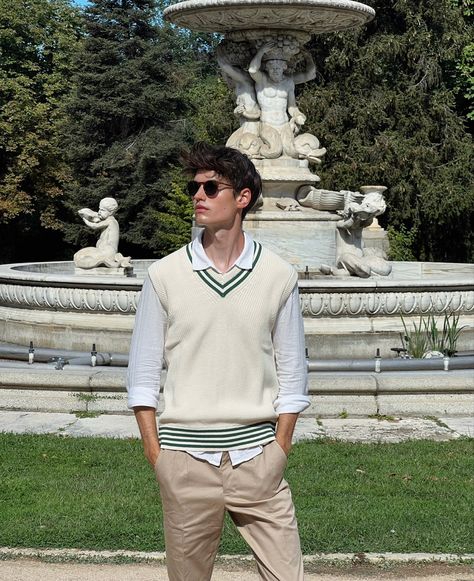 Rich Boy Outfits, 80s Preppy Fashion, Preppy Outfits Men, Old Money Men, Money Men, Mens Smart Casual Outfits, Preppy Boys, Preppy Men, Aesthetic Outfits Men