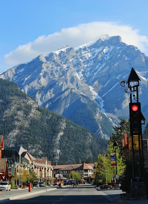 Maple Ridge British Columbia, Banff National Park Aesthetic, Banff Downtown, Banff Town, Banff Hiking, Banff Trip, Mountains Canada, Canada View, Canada Banff