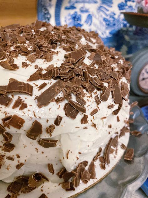 Hershey Cake Recipe, Hersey Bar Cake, Hersheys Cake, Hershey Bar Cake, Candy Bar Cake Recipes, Hershey Bar Cakes, Hershey Cake, Heath Bar Cake, Hersheys Chocolate Cake Recipe