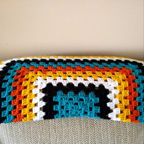 Crochet Granny Square - Crochet Motif - Crochet Patterns - Crochet Projects - Crochet Craft Native American Crochet Blanket, Blue Orange Crochet, Orange Granny Square Blanket, Crochet Blanket With Beads, Native American Crochet, Native American Crochet Patterns, Crochet Western, Kare Motif, Afghan Crochet Patterns Easy