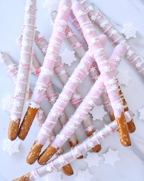 Little Twinkle on Instagram: “Sweet salty winter sticks ❄️💕” Pink Winter Wonderland Table Setting, Winter Onederland Diy Decorations, Winter Onederland Hot Chocolate Bar, Pink Winter Wonderland Dessert Table, Pink And White Winter Wonderland, Winter Onederland Cupcakes Girl, Winter Onederland Treats, Winter Onederland First Birthday Food, Winter Onederland Desserts