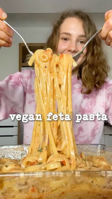 Sigala, Ella Eyre, Meghan Trainor • Just Got Paid (feat. French Montana) Vegan Baked Feta Pasta, Best Vegan Pasta, Dried Pasta, Ella Eyre, Vegan Feta, Baked Feta Pasta, Baked Feta, Vegan Baked, Cooked Pasta