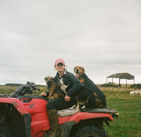 British Farmer Aesthetic, Country Wife Life, Working On A Farm Aesthetic, English Farm Aesthetic, Female Farmer Aesthetic, Farmer Astethic, Farmers Wife Aesthetic, Farmers Aesthetic, Farmer Girl Aesthetic