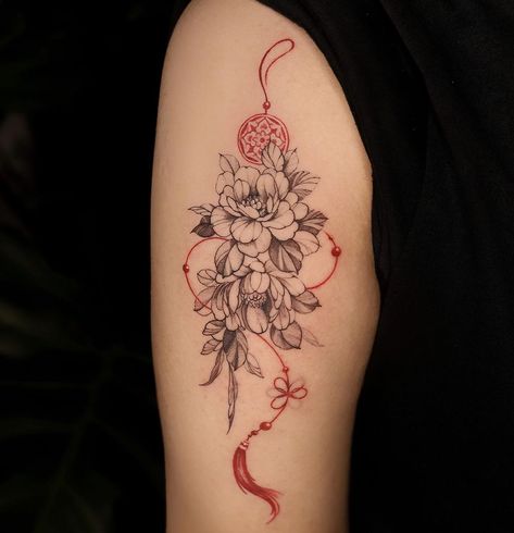 Line Cover Up Tattoos, Norigae Tattoo, Vietnamese Tattoo Ideas, Vietnamese Tattoo, Kitty Tattoo, Japanese Concept, Tattoo Apprenticeship, Small Wrist Tattoos, Up Tattoos