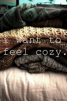 Hygge Life, Cozy Hygge, Hygge Lifestyle, Rainy Season, Autumn Cozy, Baby Cold, Comfy Cozy, Getting Cozy, Cozy Living