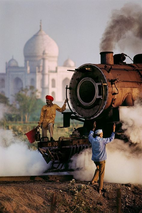 Steve McCurry India Steve Mccurry Photos, Steam Engine Train, Amazing India, Steve Mc, Steve Mccurry, India Photography, Takashi Murakami, Steam Engine, People Of The World