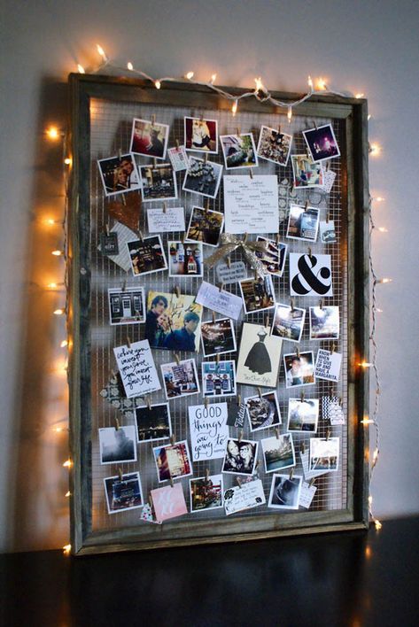 60 Ways to Repurpose & Reuse Old Picture Frames - TheHomeRoute Diy Christmas Light Decorations, Cadre Photo Diy, Pageant Questions, Pageant Tips, Foto Muro Collage, Photo Collage Diy, Diy Dorm Decor, Diy Dorm, Vision Board Diy