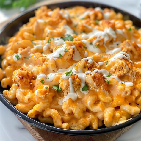 Buffalo Mac N Cheese Recipe, Chicken Mac And Cheese Recipe, Buffalo Chicken Mac And Cheese, Buffalo Mac And Cheese, Chicken Mac And Cheese, Oven Baked Ribs, Easy Buffalo Chicken, Buffalo Chicken Pasta, Baked Ribs