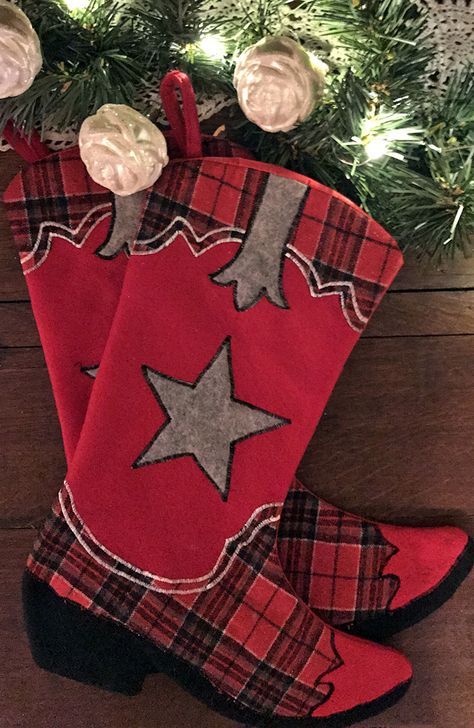 Cowboy Boot Christmas Stockings -red plaid and very cute Grinch Stocking, Christmas Stockings Ideas, Stockings Diy, Country Christmas Ornaments, Felt Magnet, Recycling Activities, Cowboy Crafts, Christmas Primitive Crafts, Stocking Ideas