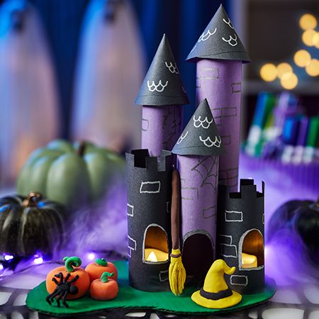 Haunted House Craft, Tea Light Crafts, House Craft, Construction Paper Crafts, Halloween Haunted House, Halloween Arts And Crafts, Rainy Day Crafts, Haunted Castle, Fall Stuff