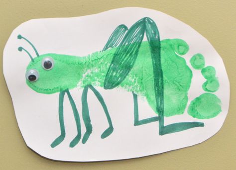 5 Simple Insect Crafts For Kids (Plus Bonus Snack Idea!) @PickEase Hand Print Art, Daycare Themes, Bugs Preschool, Insect Crafts, Insects Theme, Footprint Crafts, Bug Crafts, Footprint Art, Handprint Crafts