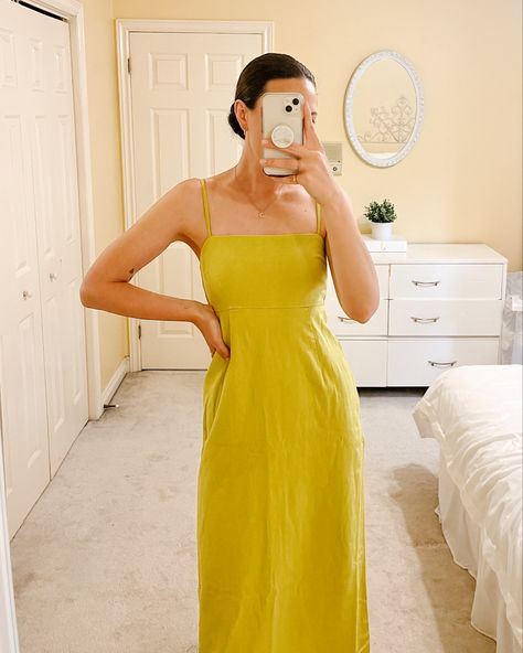 Linen-blend midi dress abercrombie lime green spring summer dresses style pintrest aesthetic wedding guest ideas Lime Green Dress Outfit, Green Dress Outfit Ideas, Teal Dress Outfit, Pale Pink Heels, Linen Dress Outfit, Yellow Plaid Skirt, Best Cocktail Dresses, Green Dress Outfit, Wedding Guest Ideas