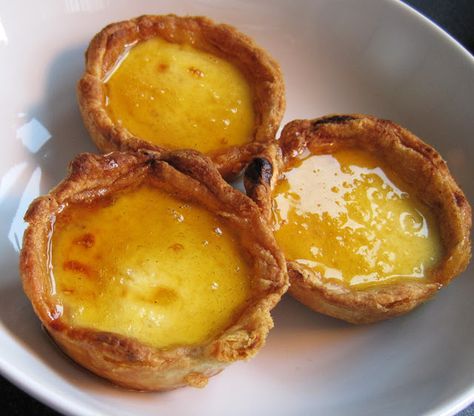 Portugese Custard Tarts, Portuguese Custard Tart Recipe, Jamie Oliver 30 Minute Meals, Jamie's 30 Minute Meals, Pillsbury Crescent Roll Recipes, Portuguese Tarts, Custard Tarts Recipe, Custard Tarts, Jamie Oliver Recipes