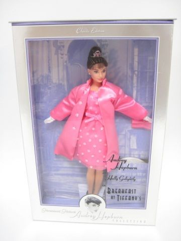 Classic Ed. Audrey Hepburn Pink Princess Fashion Audrey Hepburn Breakfast At Tiffanys, Barbie Box, Holly Golightly, Breakfast At Tiffany's, Mattel Dolls, Barbie Toys, Breakfast At Tiffanys, Dolls For Sale, Princess Dolls