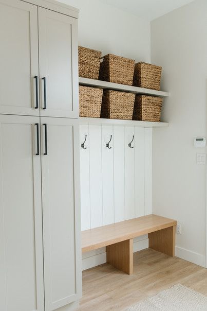 Bench Under Window Mudroom, Small Mudroom Ideas Entryway, Mud Area, Ikea Mud Room, Housing Decor, Minwax Stain Colors, Small Mudroom Ideas, Mudroom Remodel, Laundry Room/mud Room