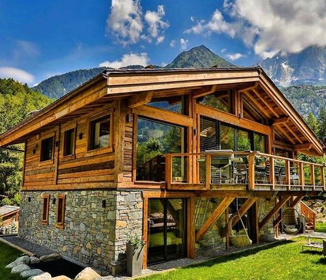 Building Engineering, Mountain Home Exterior, Ecological House, Cabin Home, Chalet Design, Construction Architecture, Cabin Exterior, Design Building, Countryside House