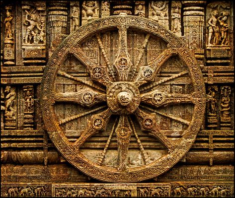 Chariot Wheel, Konark Sun Temple, Sun Temple, Architecture Antique, Temple India, Indian Temple Architecture, India Architecture, Ancient Indian Architecture, Amitabha Buddha