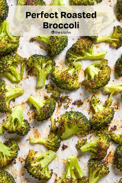 Step-by-step instructions for making crisp and caramelized oven-roasted broccoli. Best Roasted Broccoli, Oven Brocolli Recipes, Baked Broccoli Oven, Oven Roasted Broccoli, Toasted Broccoli Oven, Roasted Broccoli Recipes, Best Oven Roasted Broccoli, Oven Broccoli, Crispy Oven Roasted Broccoli