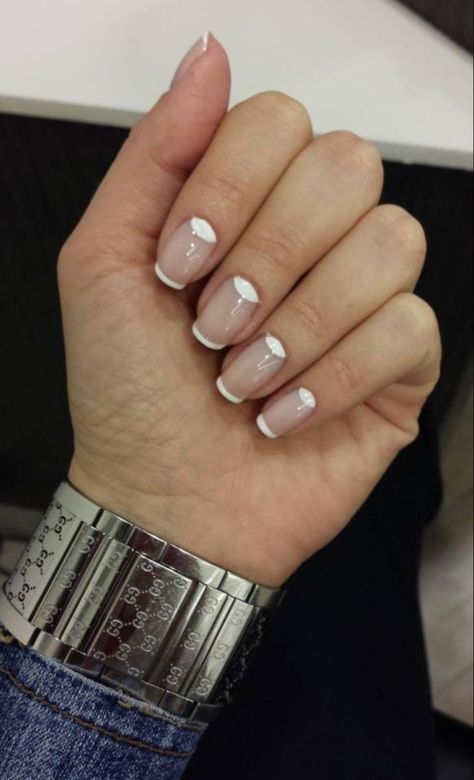 Stylish Fabulous and Attractive printed summer nail art designs to try in 2k23 1930s Nails Moon Manicure, Reverse French Nails Half Moon Manicure, Moon French Nails, Reverse French Nails, Half Moon Manicure, Summer Nail Art Designs, Half Moon Nails, Moon Manicure, Engagement Nails