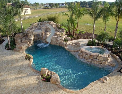 Kleiner Pool Design, Kolam Air, Dream Backyard Pool, Small Swimming Pools, Luxury Swimming Pools, Hot Tub Backyard, Small Pool Design, Piscina Natural, Backyard Pool Landscaping