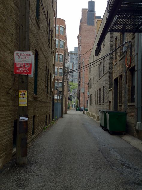 city alley City Alley, Apocalyptic City, Alley Way, City Streets Photography, Breathtaking Photography, Gordon Parks, 35mm Photography, Matte Painting, Urban Environment