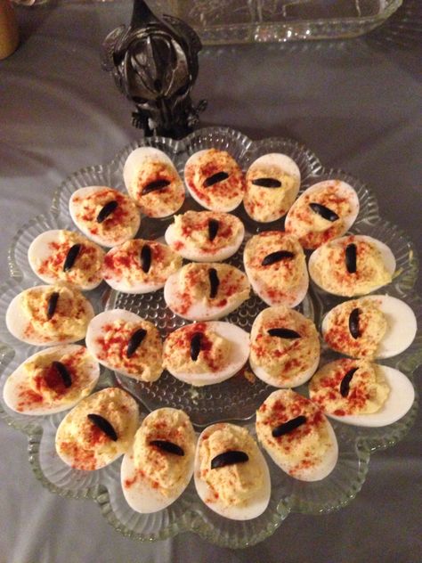 Eye of Sauron deviled eggs. Hobbit Dinner Party, Lotr Garden, Hobbit Dinner, Hobbit Birthday Party, Sauron Eye, Hobbit Feast, Lotr Party, Dragon Themed Birthday Party, 28 Birthday